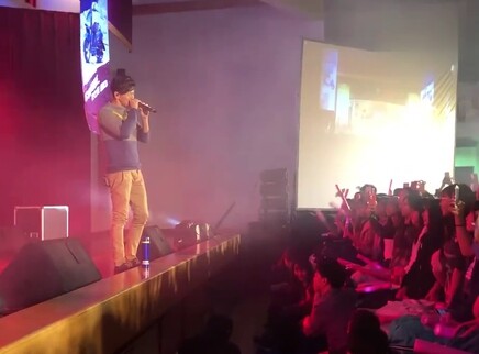 李圣杰校园演唱会CUT