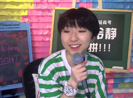 萌萌哒汪睿温柔给爸爸献唱