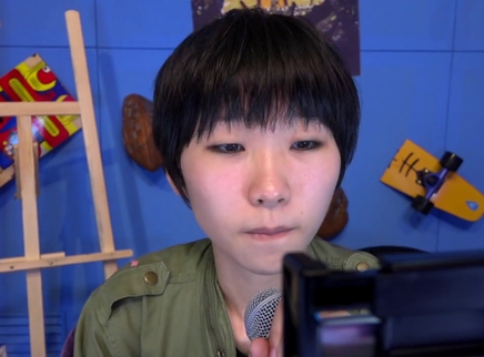 黄佳欣唱歌成疯求心理阴影面积