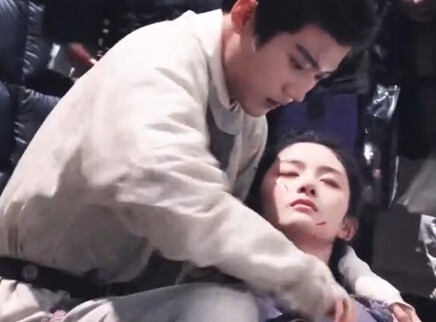 周柯宇赵晴《金吾不禁》路透