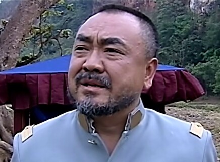 义薄南天 10集