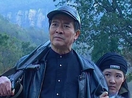 一路追踪 1集