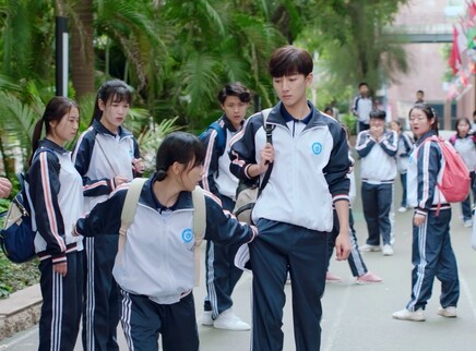 满满喜欢你 1集
